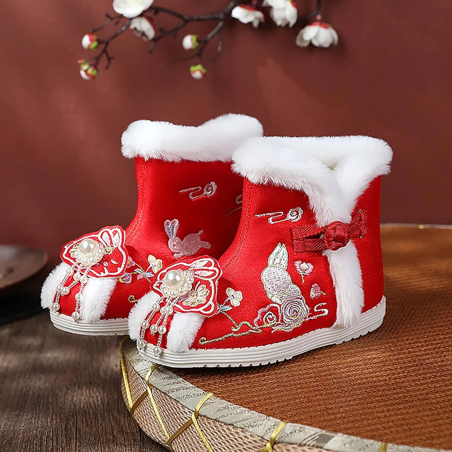 1 Pair Girls Hanfu Shoes Chinese Embroidered Flower Flat Retro Ethnic Slope- Heel Shoes Vintage Floral Silk Shoes