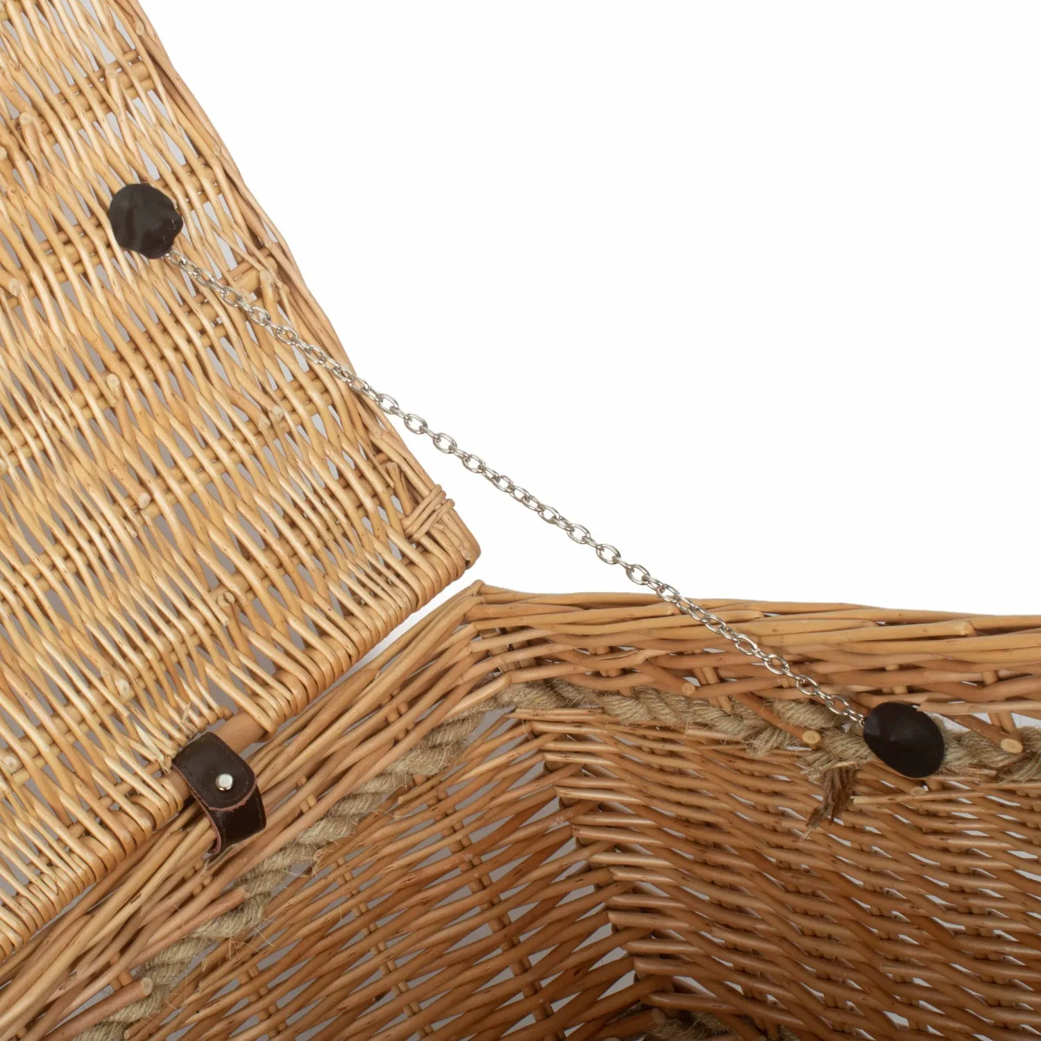 28 Inch Rope Handled Willow Hamper Trunk