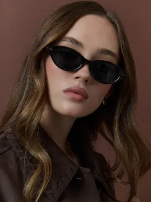 Aire Oval Frame Sunglasses in Black
