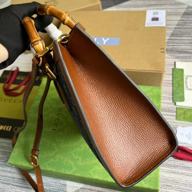 Charm - GG Bags - 500