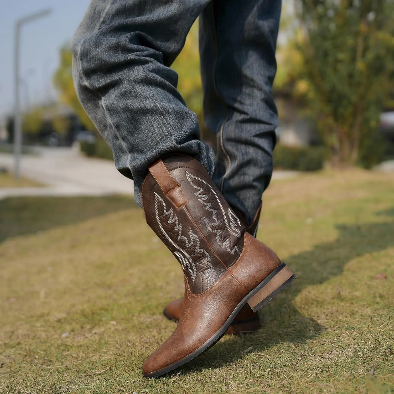 Cowboy Boots For Men Western Fashionable Retro Stylish Embroidered Square Toe Boots Chunky Heel