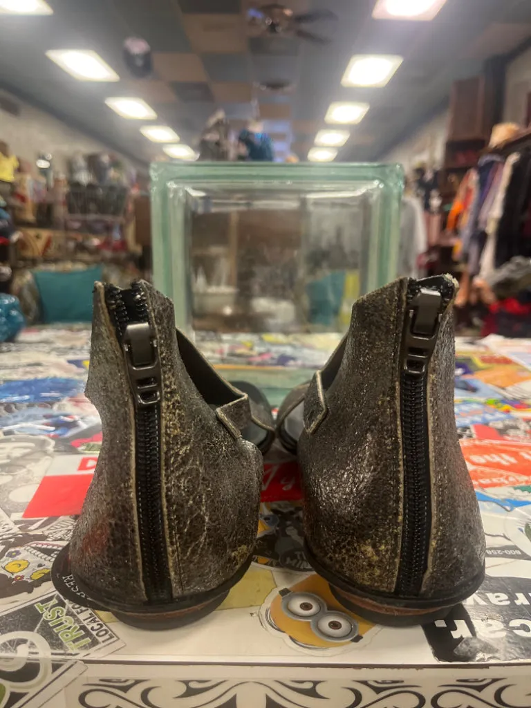 CYDWOQ HANDMADE METALLIC SANDALS (org$338)