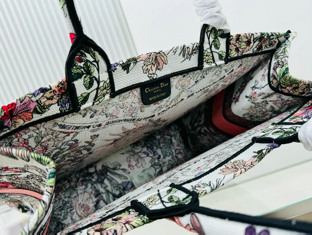 D Book Tote
