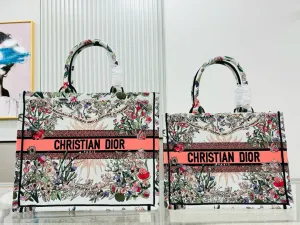 D Book Tote