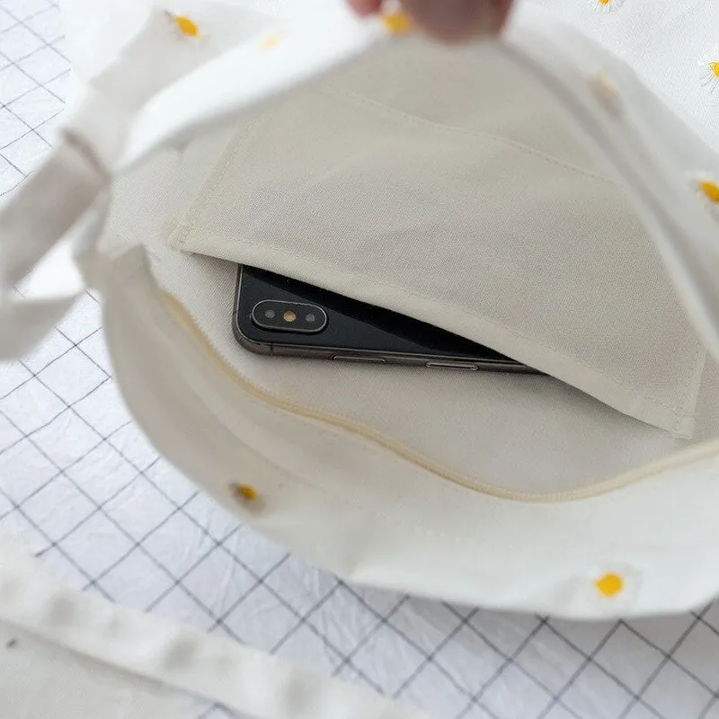 Daisy Patterned Canvas Shoulder Bag
