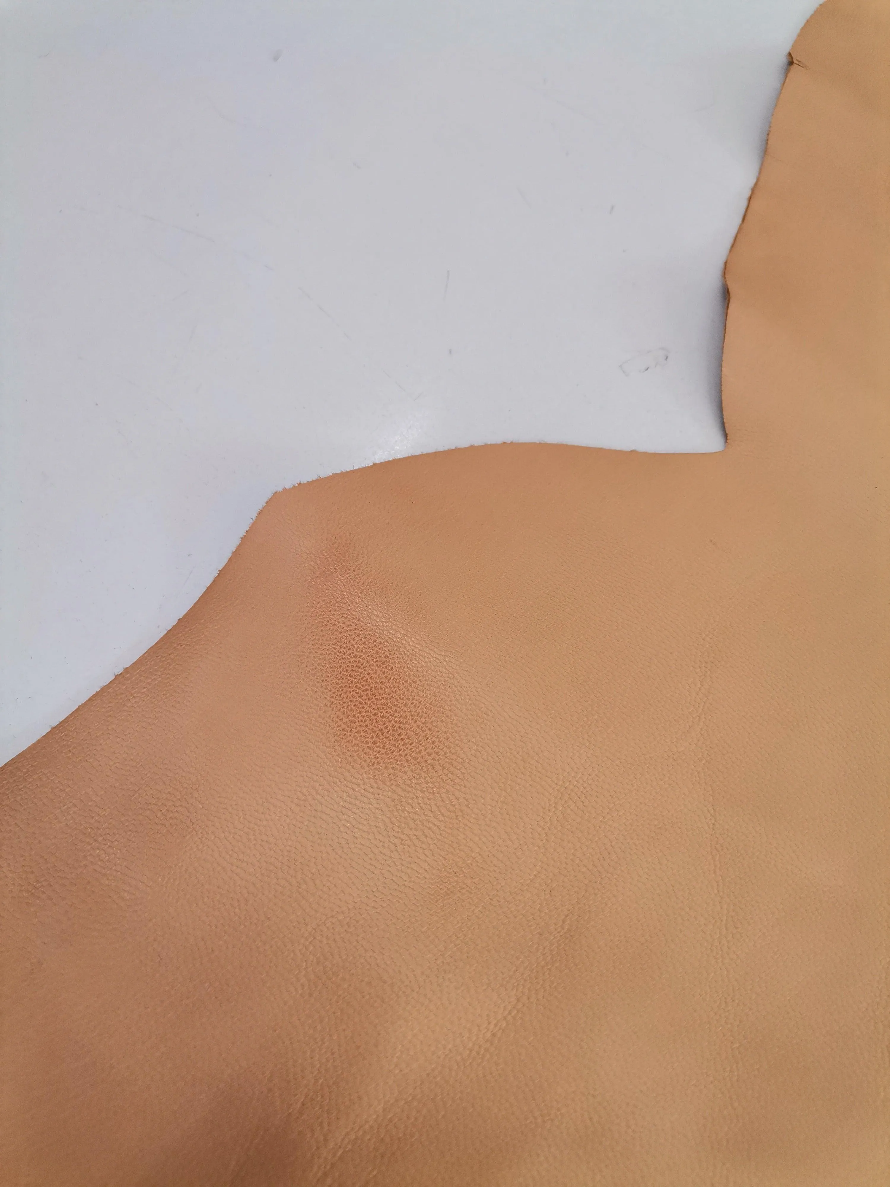 goat skin Leather chrome free, thickness 0,9mm (2,5 Oz)