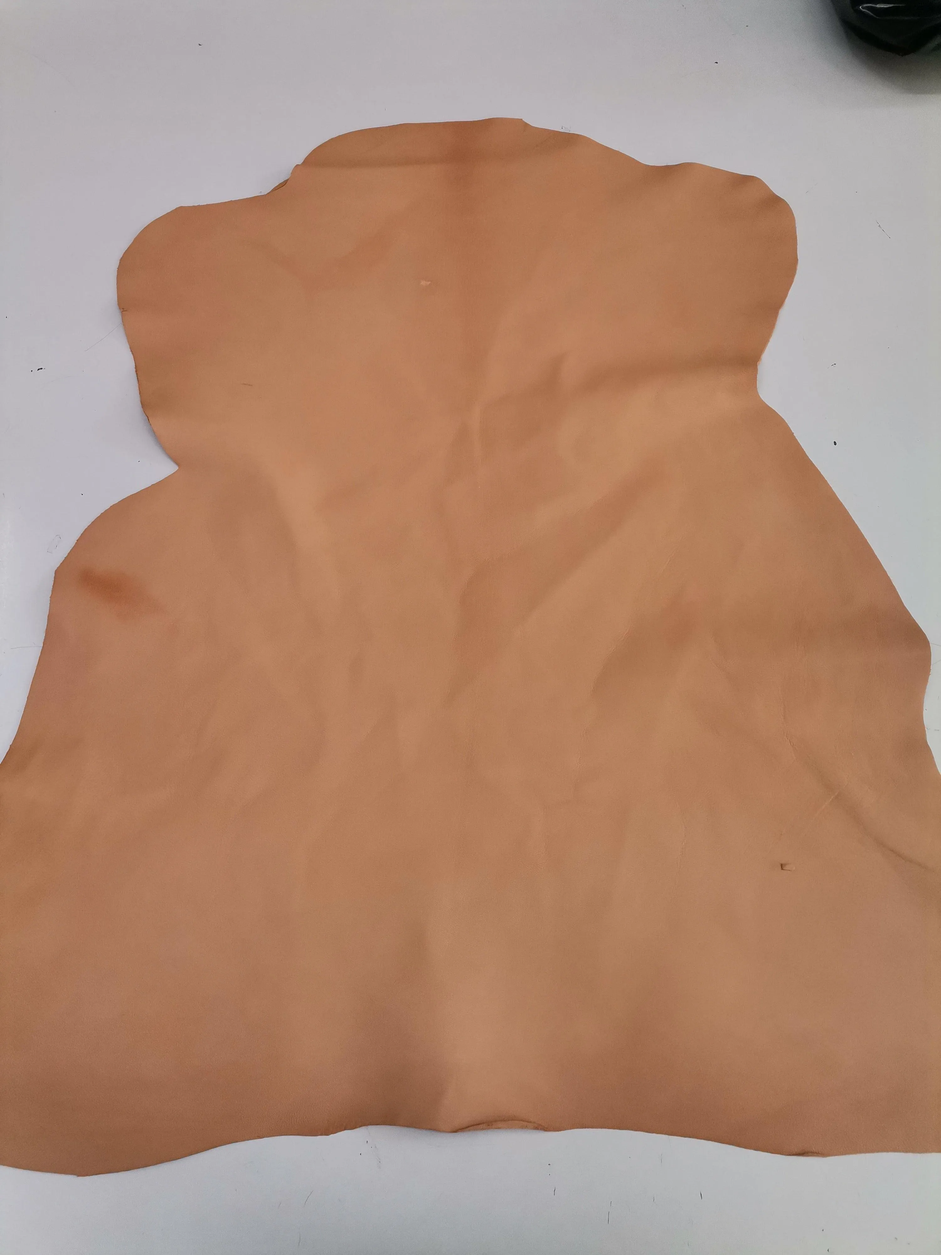 goat skin Leather chrome free, thickness 0,9mm (2,5 Oz)