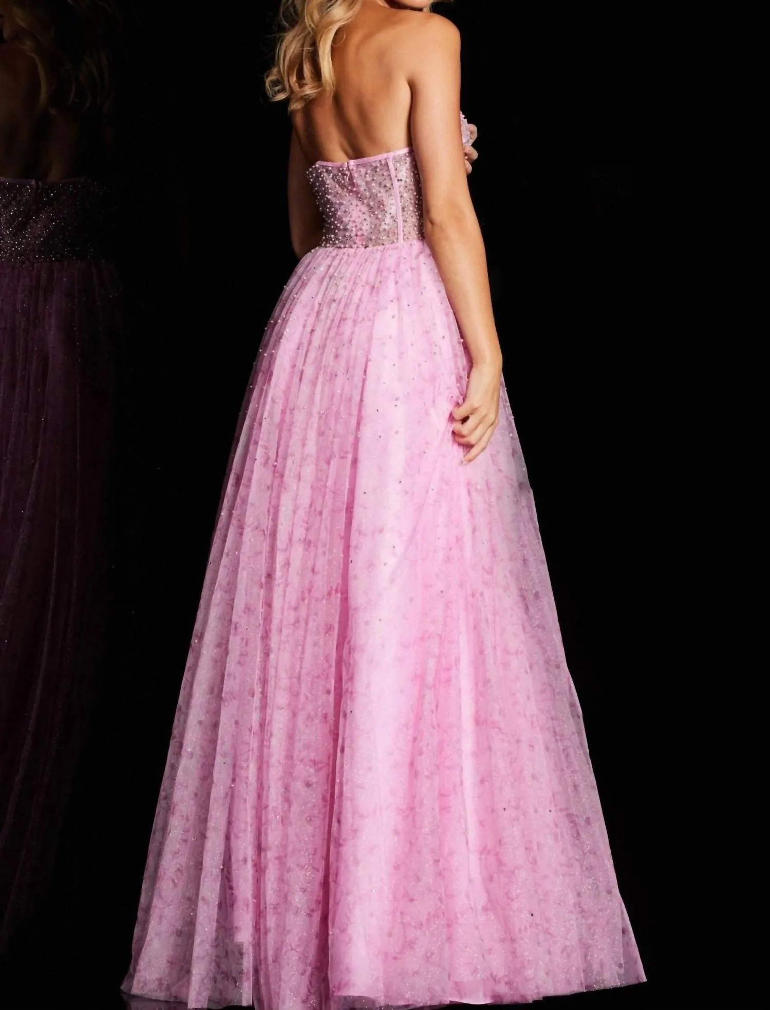 Jovani - Sweetheart Neckline Beaded Prom Dress