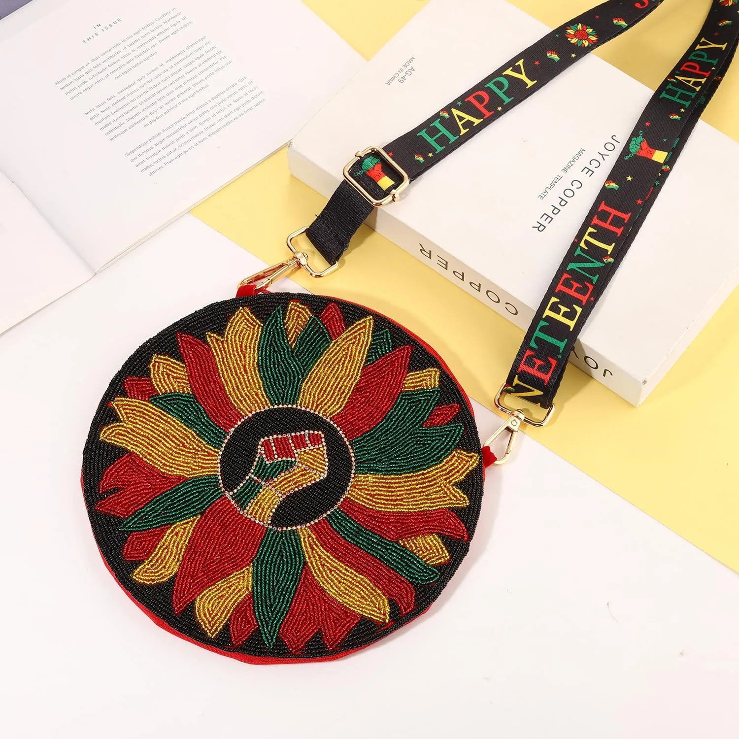 Juneteenth Purse for Women Beaded Afro Freedom Crossbody Purse Shoulder Bag Black History Month African Outfit Gift