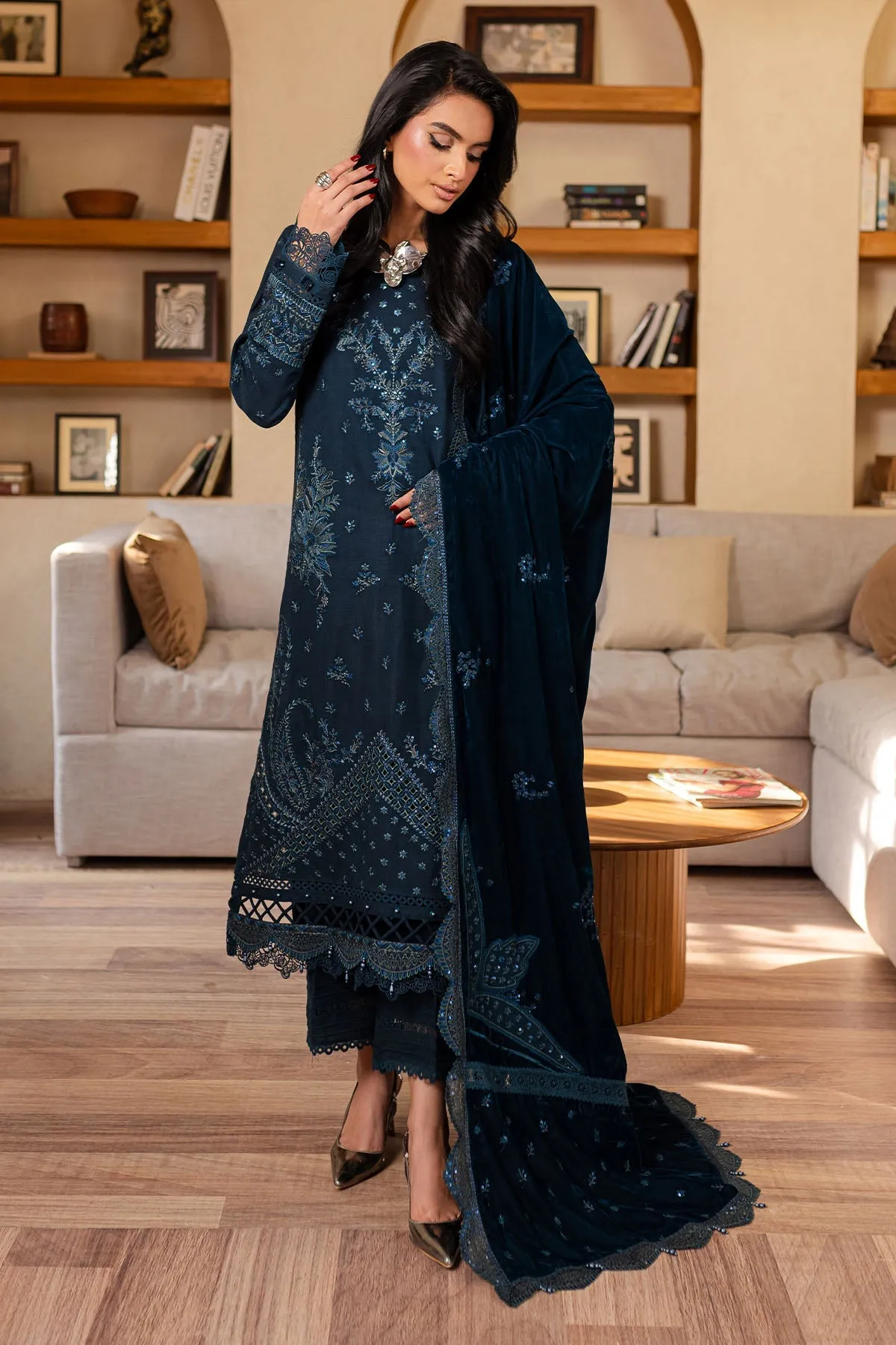 NE-127 | 3Pc Luxury Unstitched Velvet Shawl Collection Exclusive By Nureh