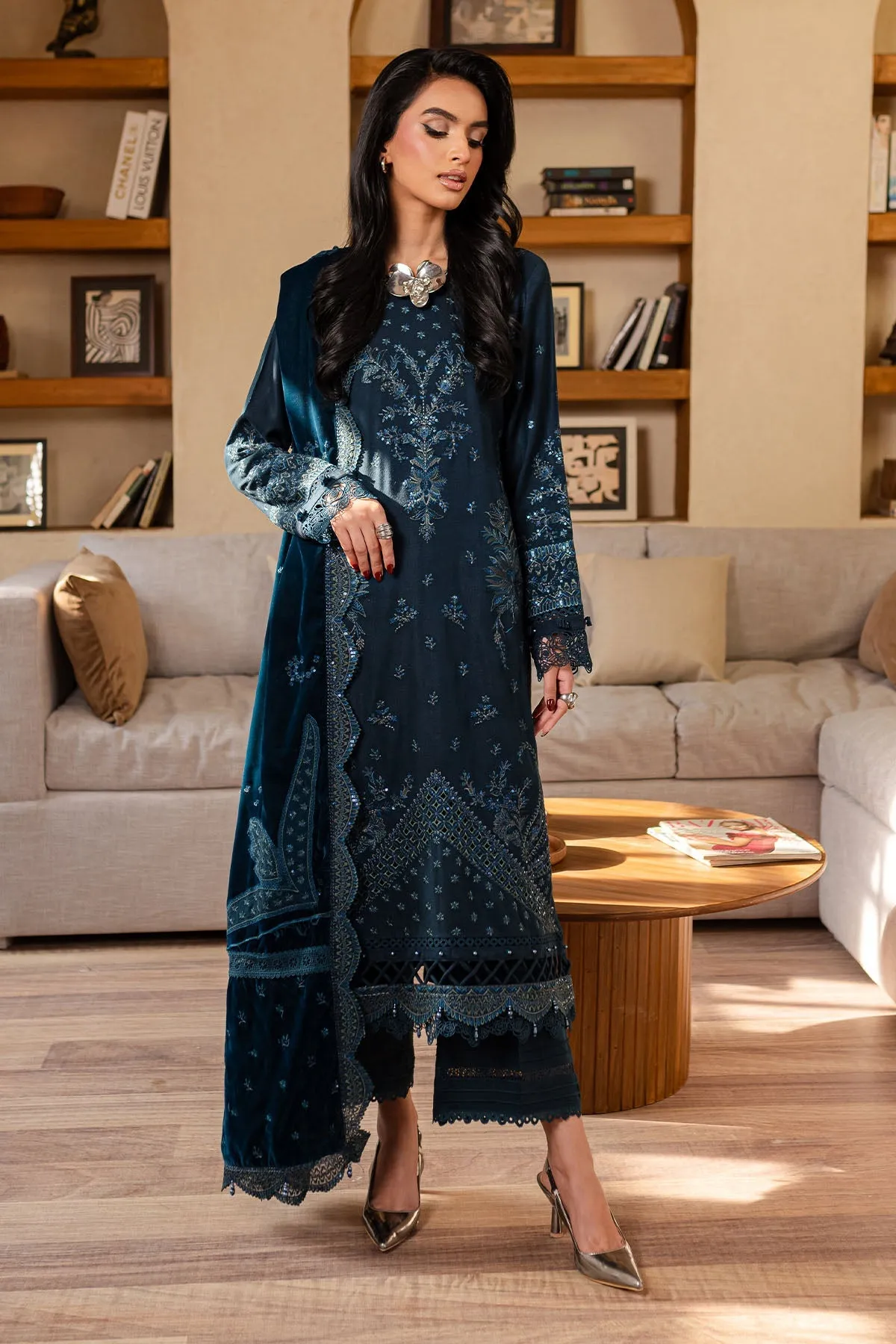 NE-127 | 3Pc Luxury Unstitched Velvet Shawl Collection Exclusive By Nureh
