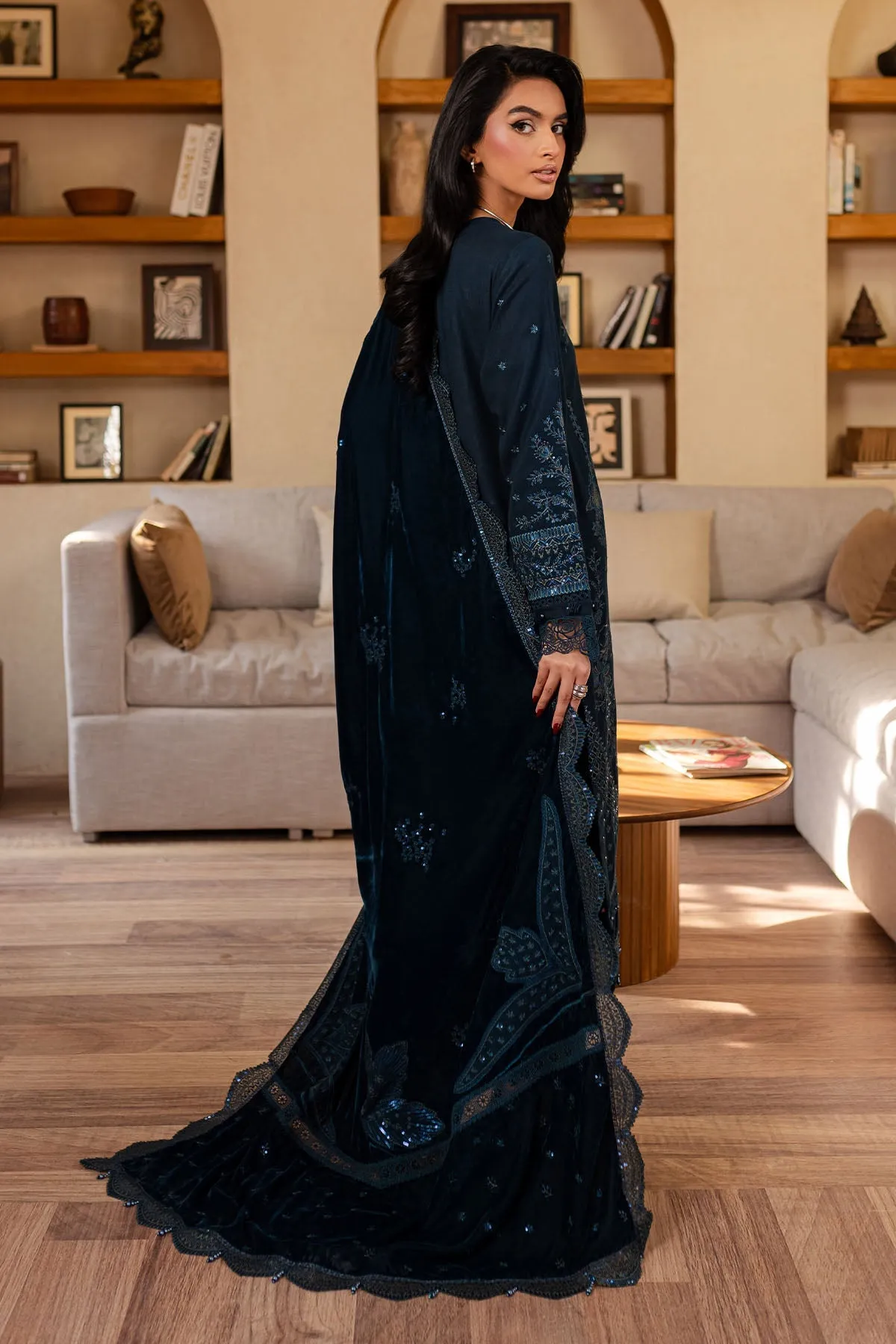 NE-127 | 3Pc Luxury Unstitched Velvet Shawl Collection Exclusive By Nureh