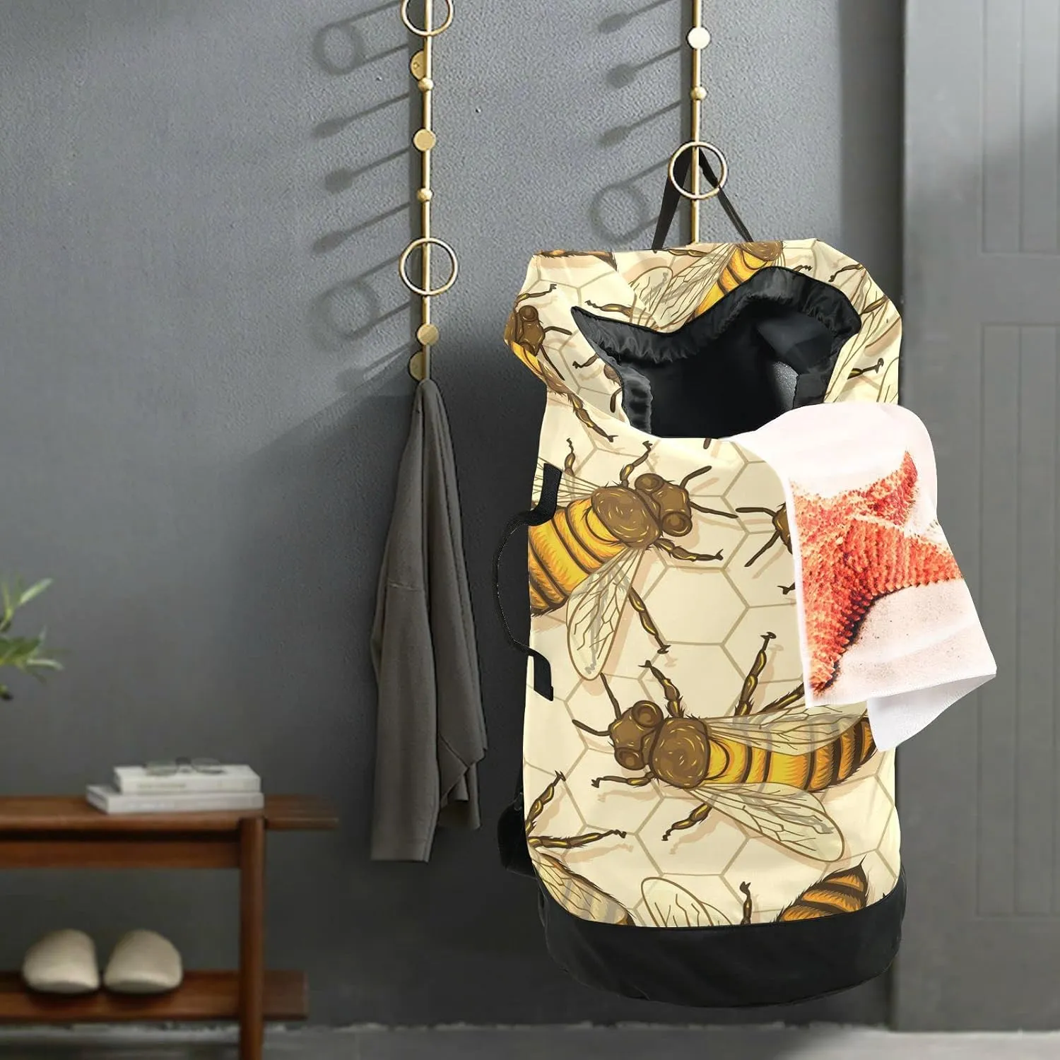 Oyihfvs Big Honey Bees in a Honeycomb Humble Bee Seamless Backpack Laundry Bag, Laundry Backpack with Shoulder Straps, Waterproof Nylon Clothes Hamper Bag for Men Women Yoga Backpack