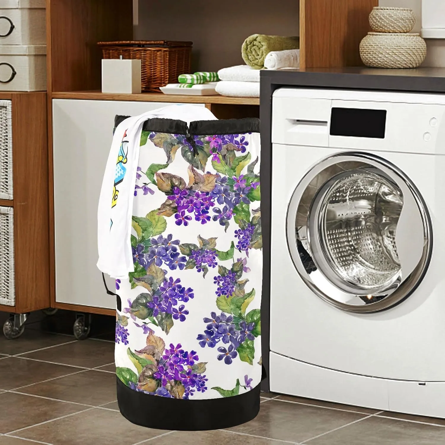 Oyihfvs Violas Seamless Purple Flowers with Leaves on White Backpack Laundry Bag, Laundry Backpack with Shoulder Straps, Waterproof Nylon Clothes Hamper Bag for Men Women Yoga Backpack