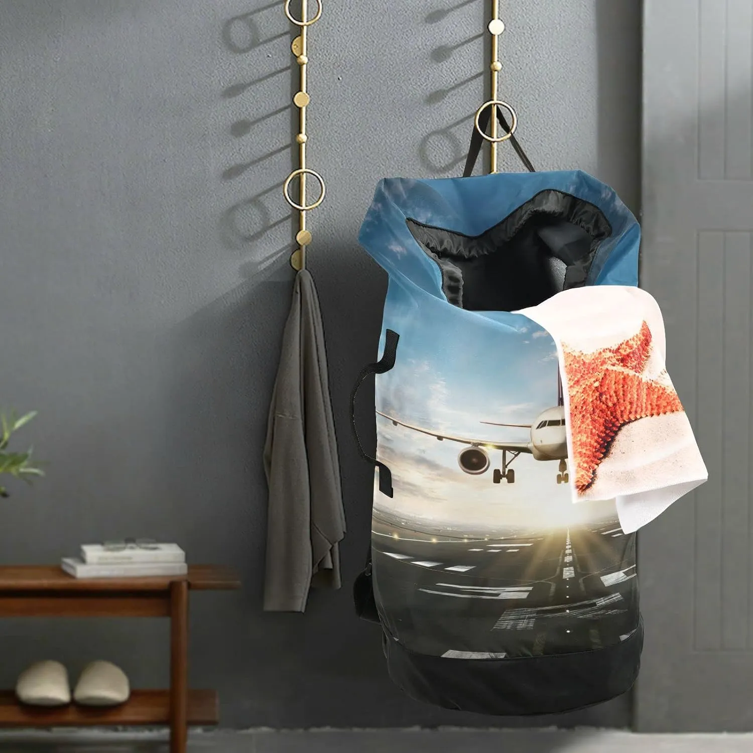Oyihfvs White Aircraft Take Off Runway in Daylight Sunrise Backpack Laundry Bag, Laundry Backpack with Shoulder Straps, Waterproof Nylon Clothes Hamper Bag for Men Women Yoga Backpack