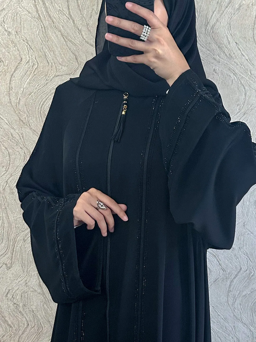 Patterned Zip Abaya. | Shop online