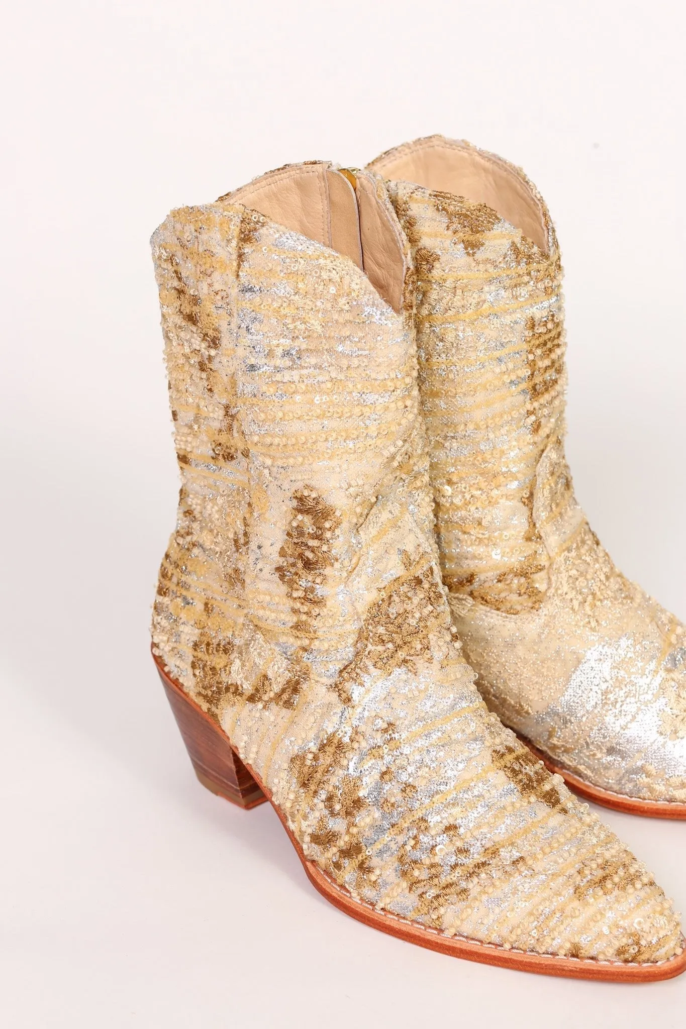 SEQUIN EMBROIDERED BOOTS LIVAS