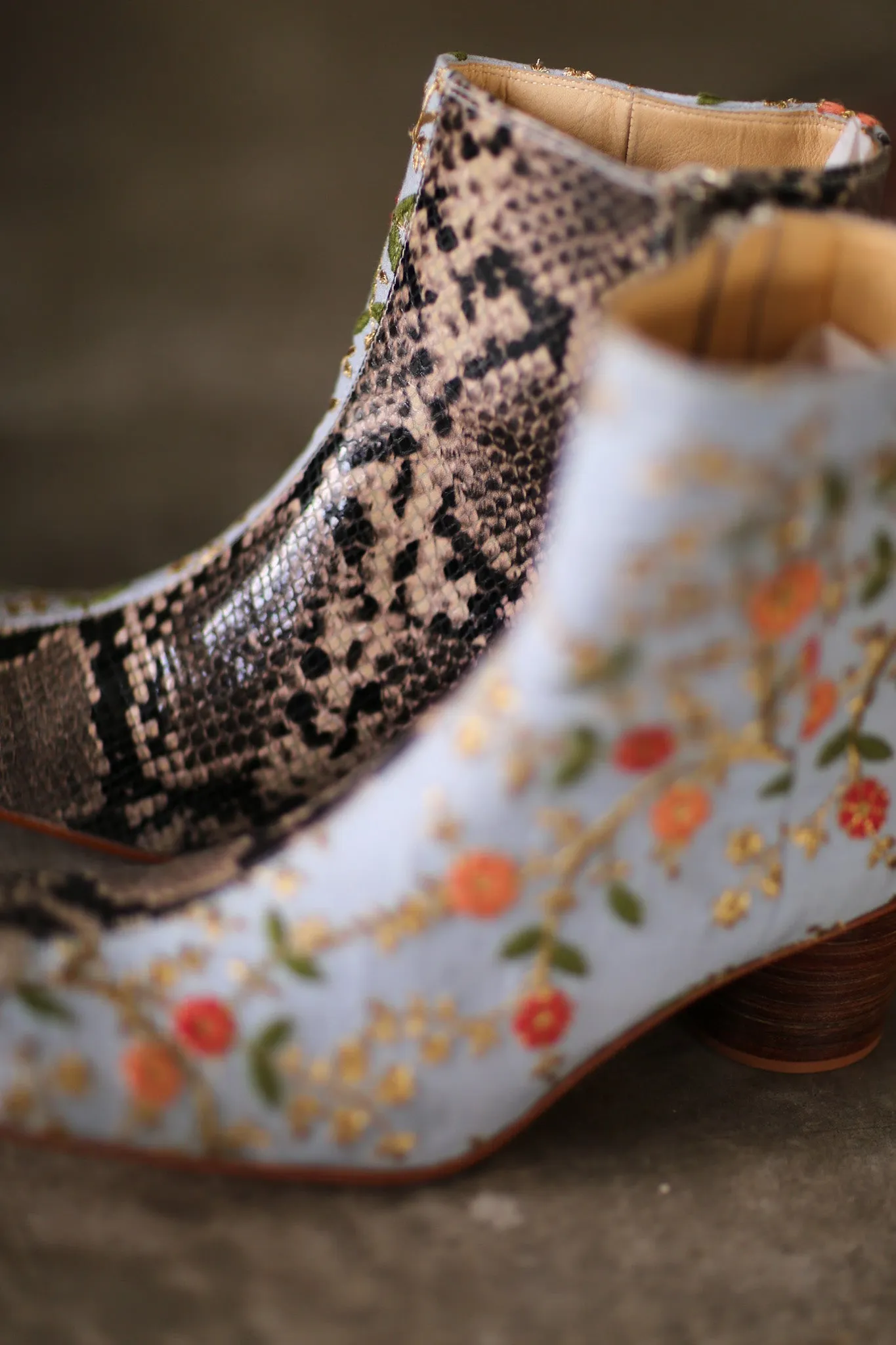 SPLIT SNAKE SKIN LEATHER EMBROIDERED SILK BOOTS