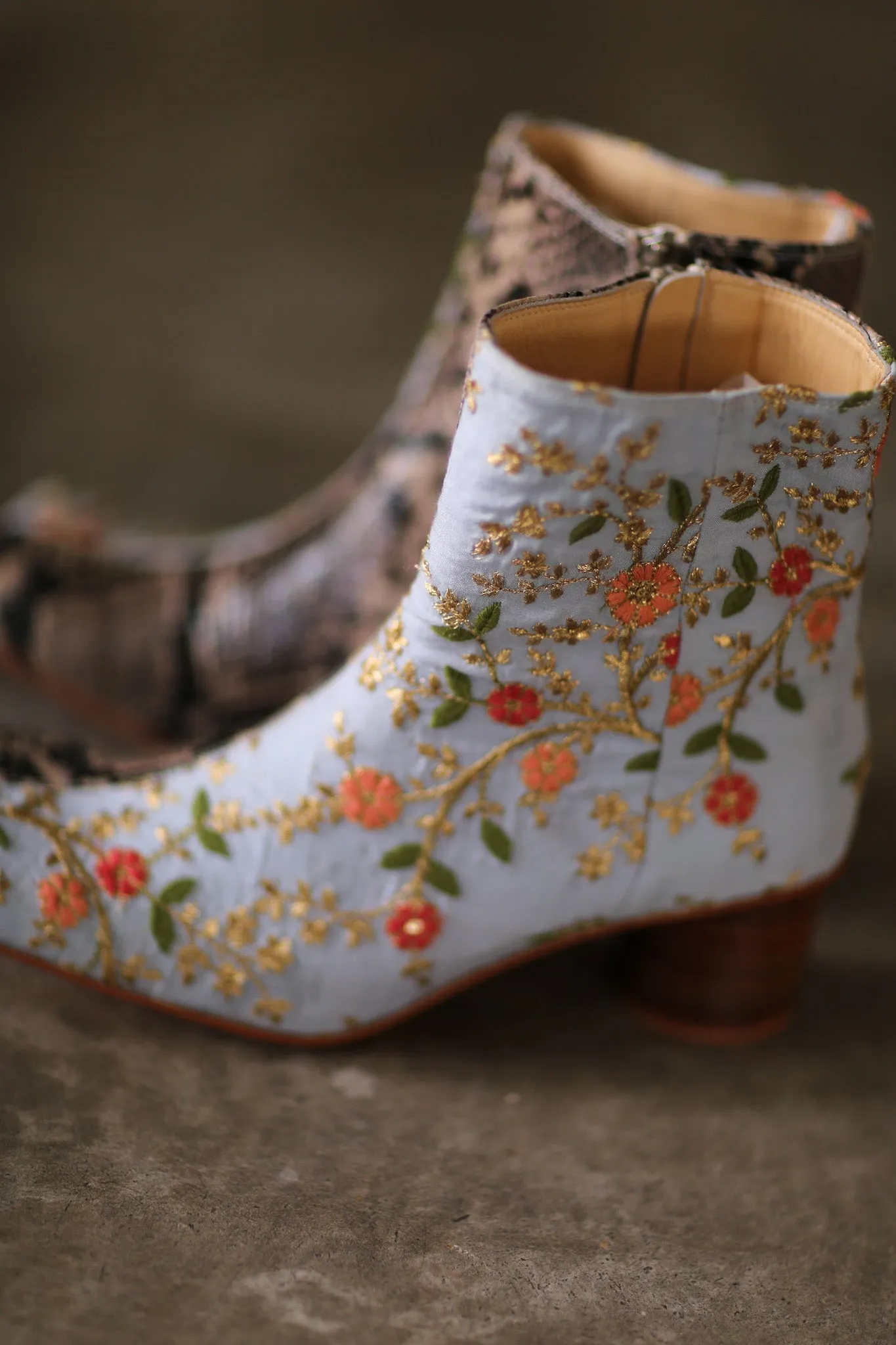 SPLIT SNAKE SKIN LEATHER EMBROIDERED SILK BOOTS