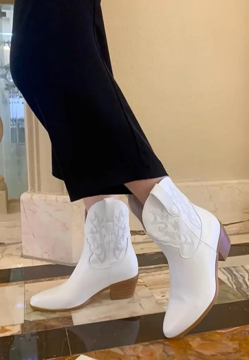 STALOV Women's Western Cowgirl Boots, Embroidered, Silver, Ankle-High, Pointed Toe, Pull-On, Block Heel, Casual, Spring, Fall, Cowboy, Horse Riding