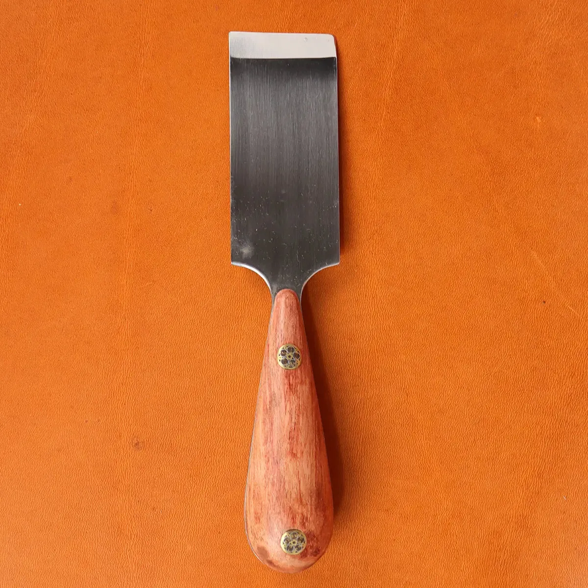 Teardrop Handled Straight Skiving Knife