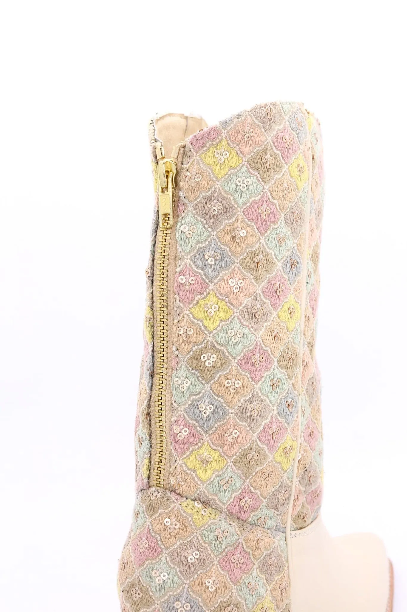 TENDER PASTEL COLOR SEQUIN EMBROIDERED BOOTS ELI