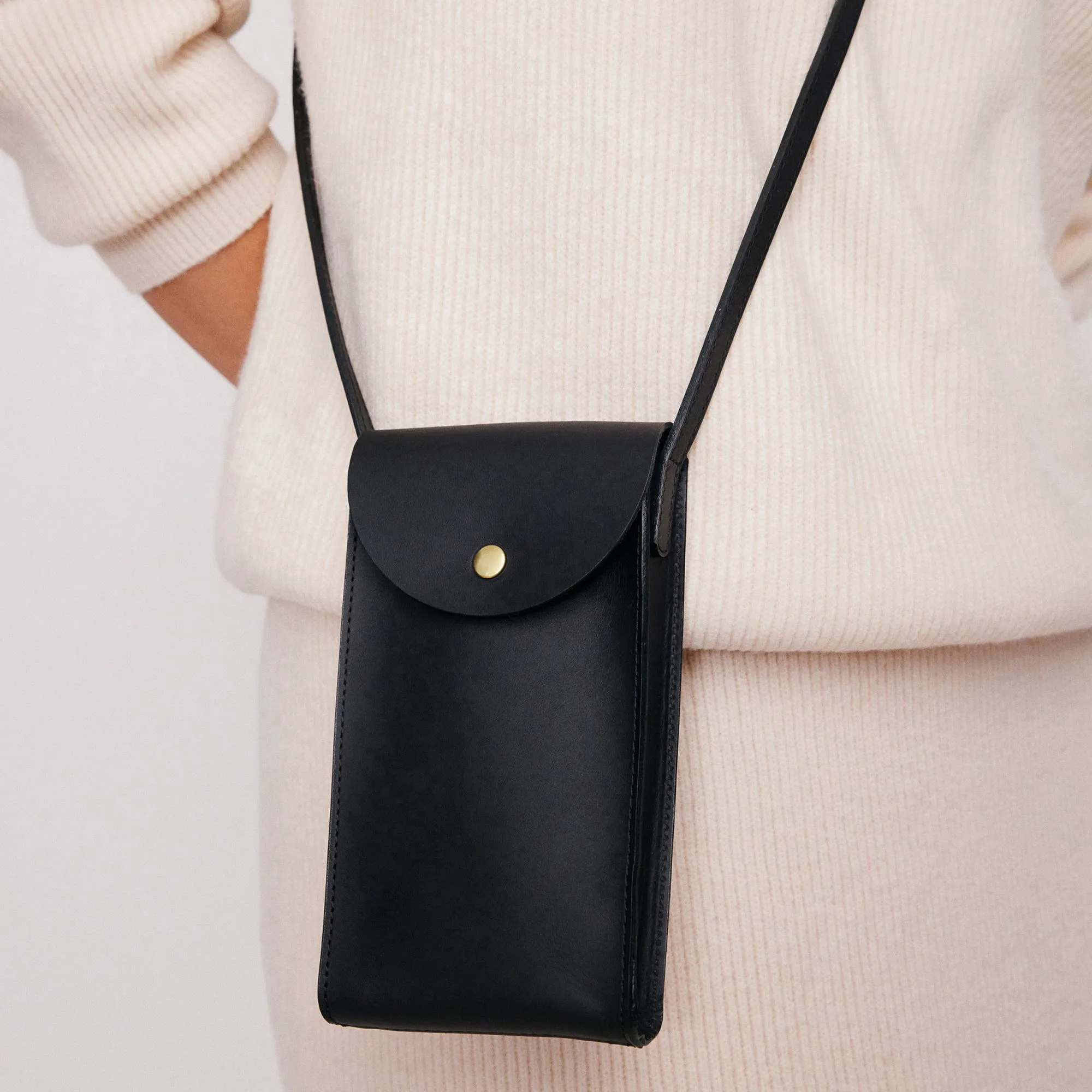 The Mini Bandit Phone Bag - Black
