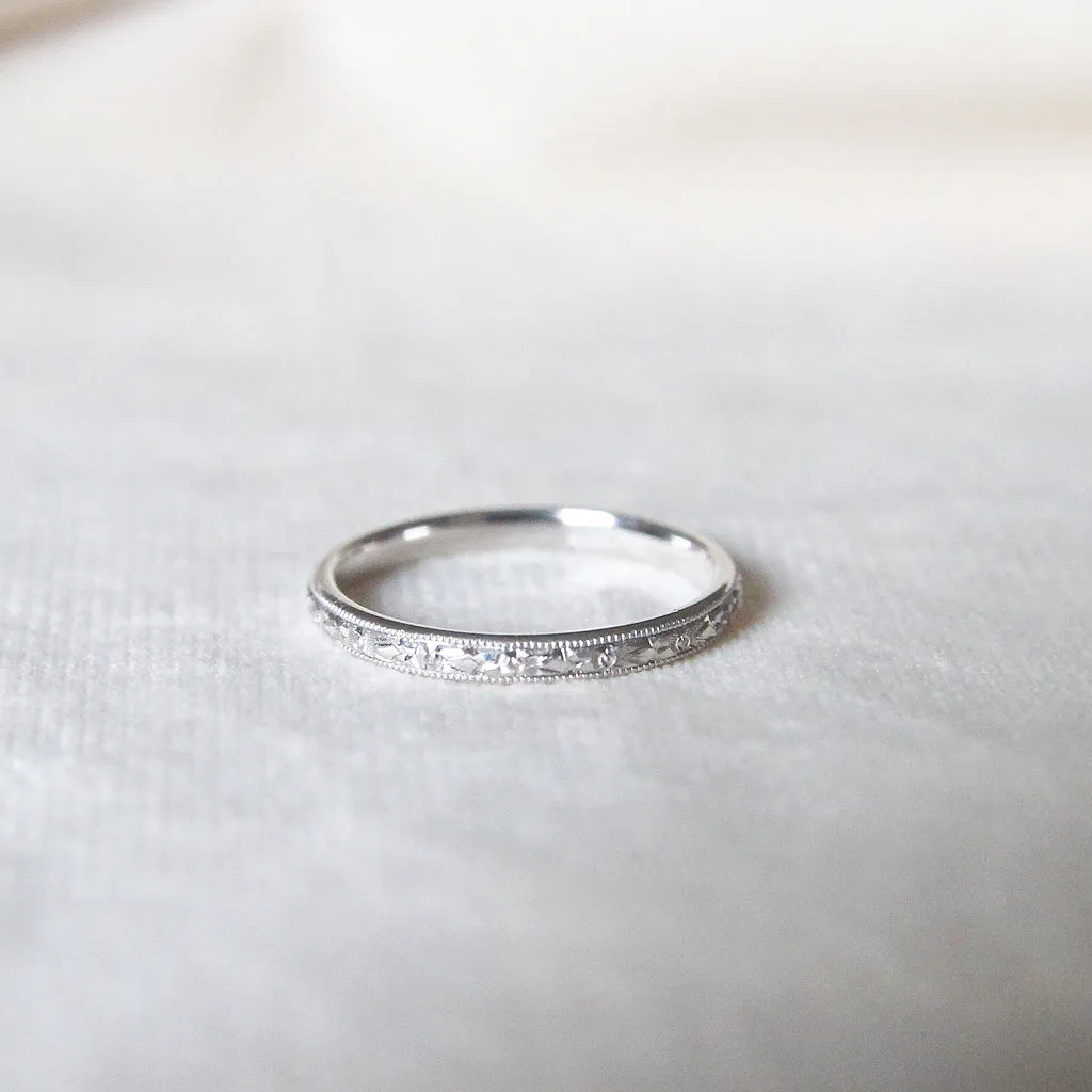 The Orange Blossom Band - Vintage Style Engraved Wedding Band
