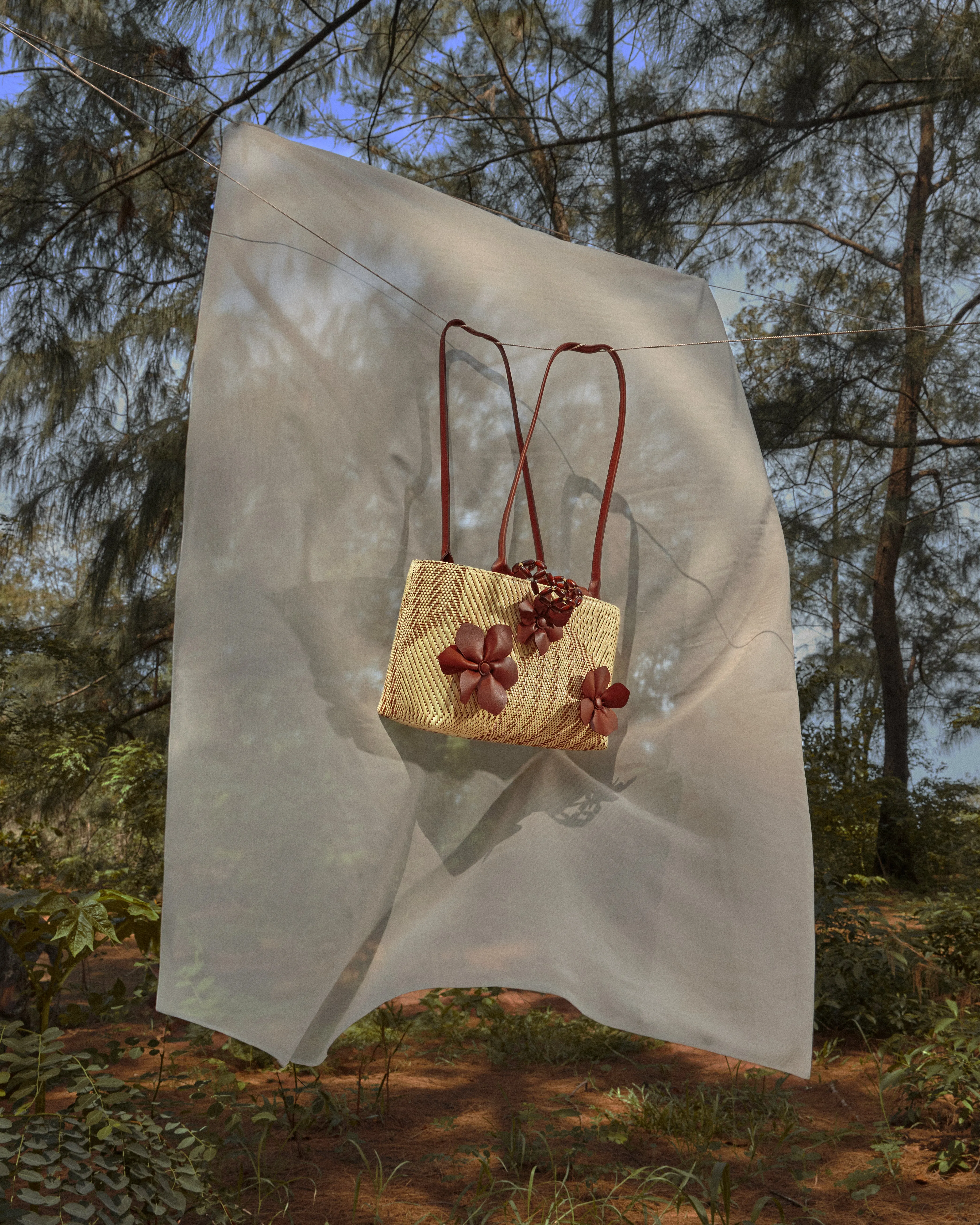 Tiny Arawaraw tote in Brown - store