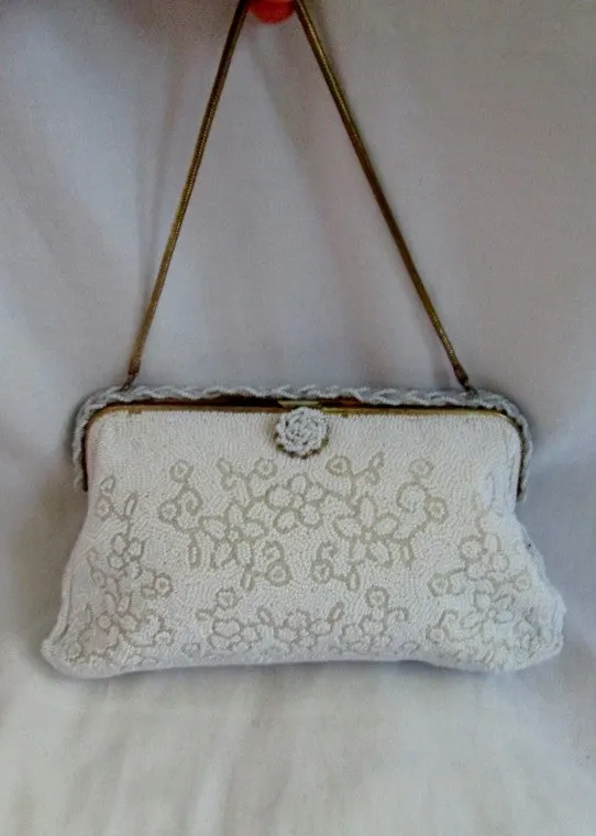 Vtg JORELLE BAGS FRANCE WHITE FLORAL BEAD CLASP HANDBAG Purse Clutch WOW!