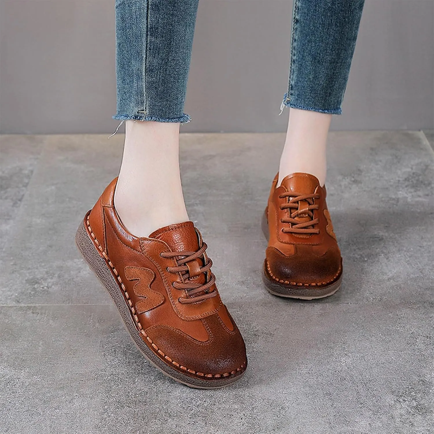 Women's Hand-Stitched Leather Chunky Platform Sneakers Retro Lace-Up Low-Cut Thick Traction Rubber Sole Comfortable Non-Slip Walking Shoes for Casual Everyday Wear Outdoor